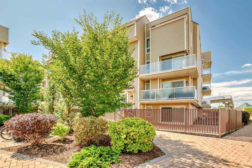 MLS&reg; # A2269682 - Unit #201 3727 42 Street NW in Varsity Calgary, Residential Open Houses