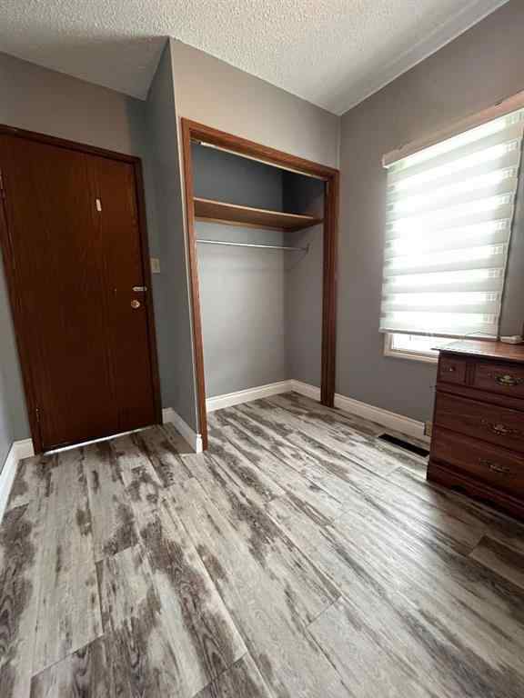 MLS&reg; # A2269694 - 106 3 Avenue E in NONE Oyen, Residential Open Houses