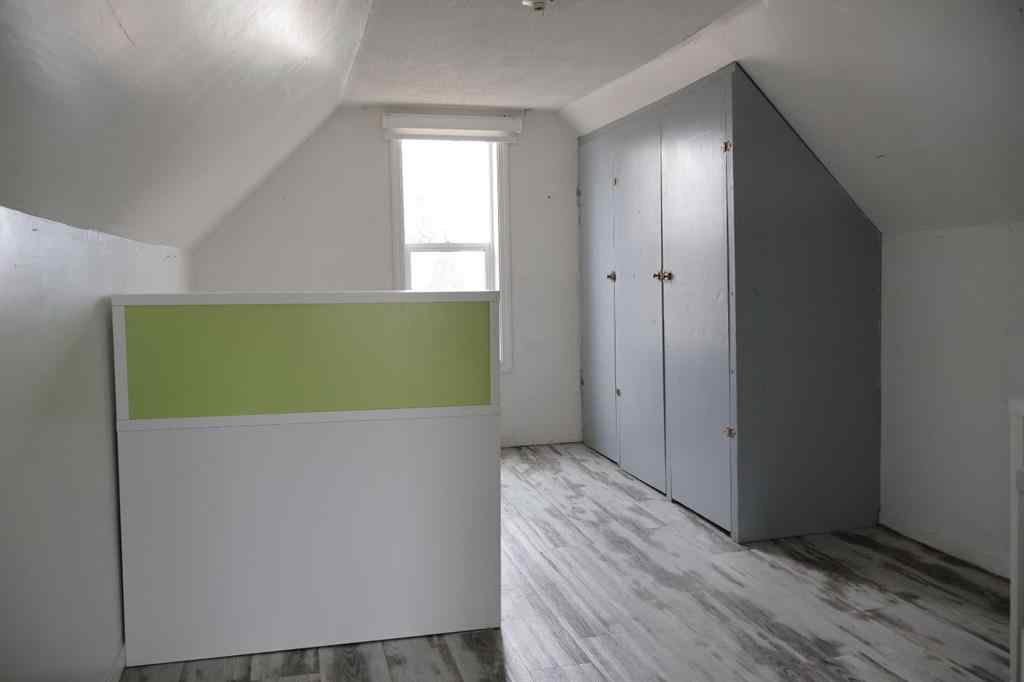 MLS&reg; # A2269694 - 106 3 Avenue E in NONE Oyen, Residential Open Houses