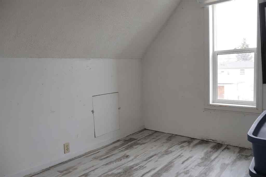 MLS&reg; # A2269694 - 106 3 Avenue E in NONE Oyen, Residential Open Houses