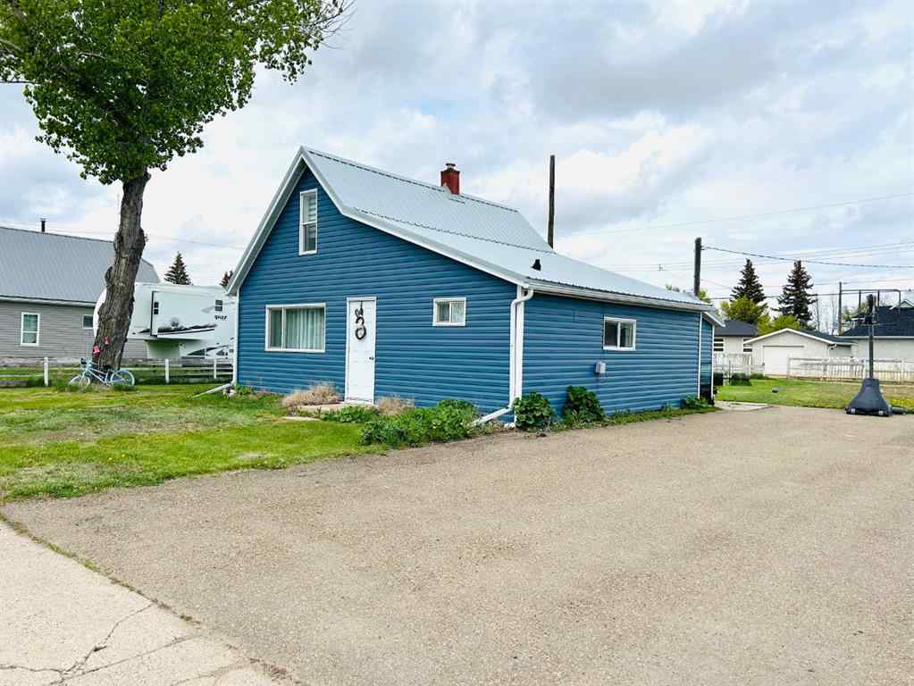 MLS&reg; # A2269694 - 106 3 Avenue E in NONE Oyen, Residential Open Houses