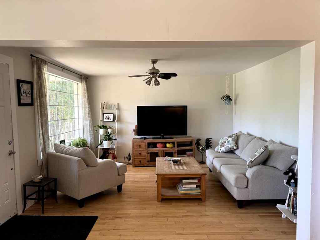 MLS&reg; # A2269696 - 4924 58 Avenue  in NONE High Prairie, Residential Open Houses