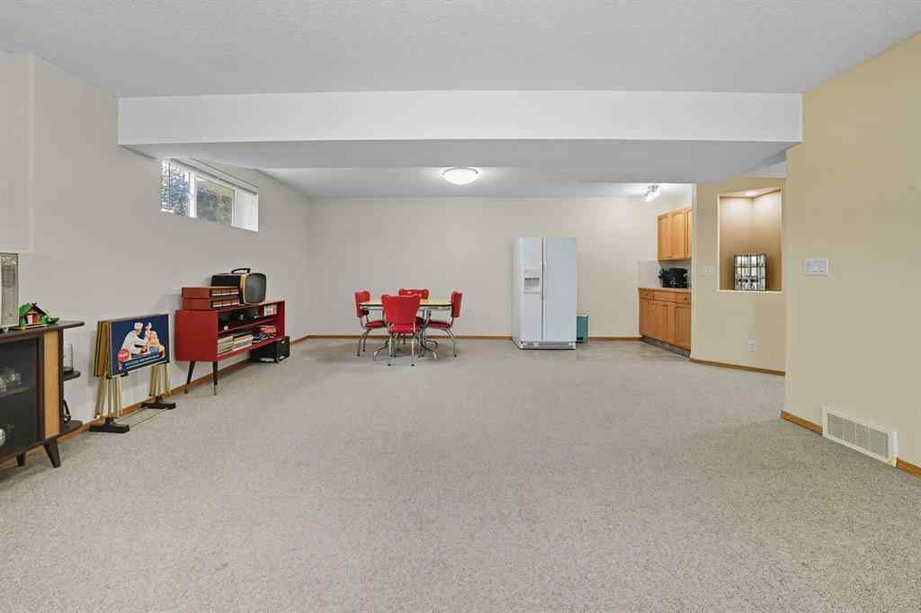 MLS&reg; # A2269698 - 5409 44A Street Close  in Westpark Meadows Innisfail, Residential Open Houses