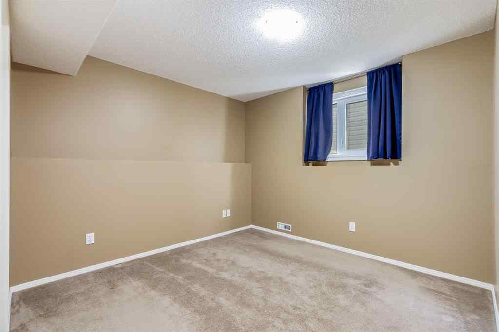 MLS® A2269704 - 1808 Meadowbrook Gate SE in Meadowbrook Airdrie, Residential