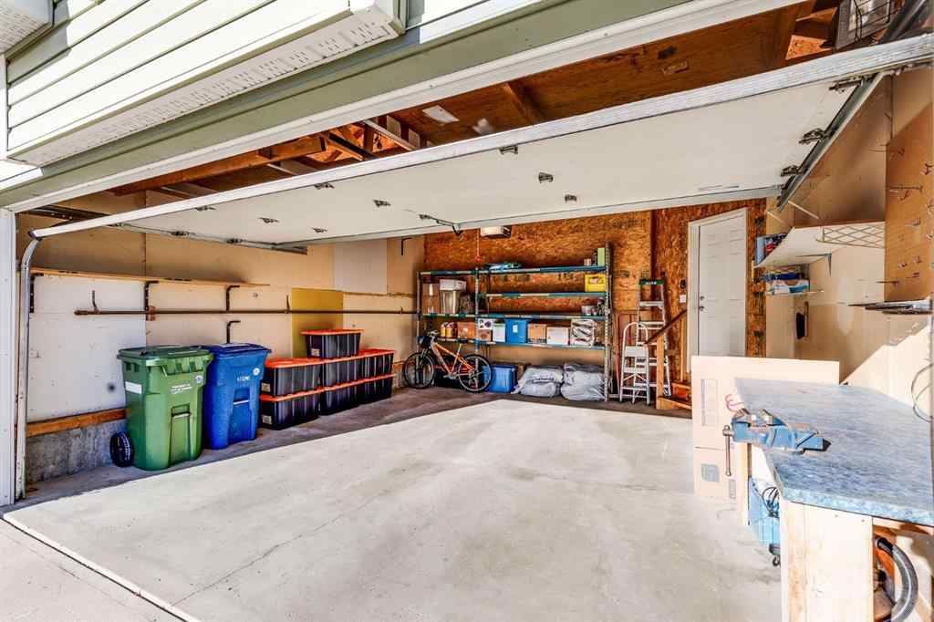 MLS® A2269704 - 1808 Meadowbrook Gate SE in Meadowbrook Airdrie, Residential