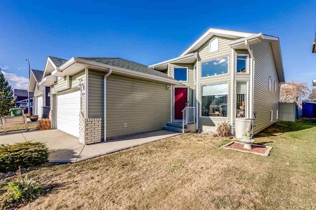 MLS® A2269704 - 1808 Meadowbrook Gate SE in Meadowbrook Airdrie, Residential