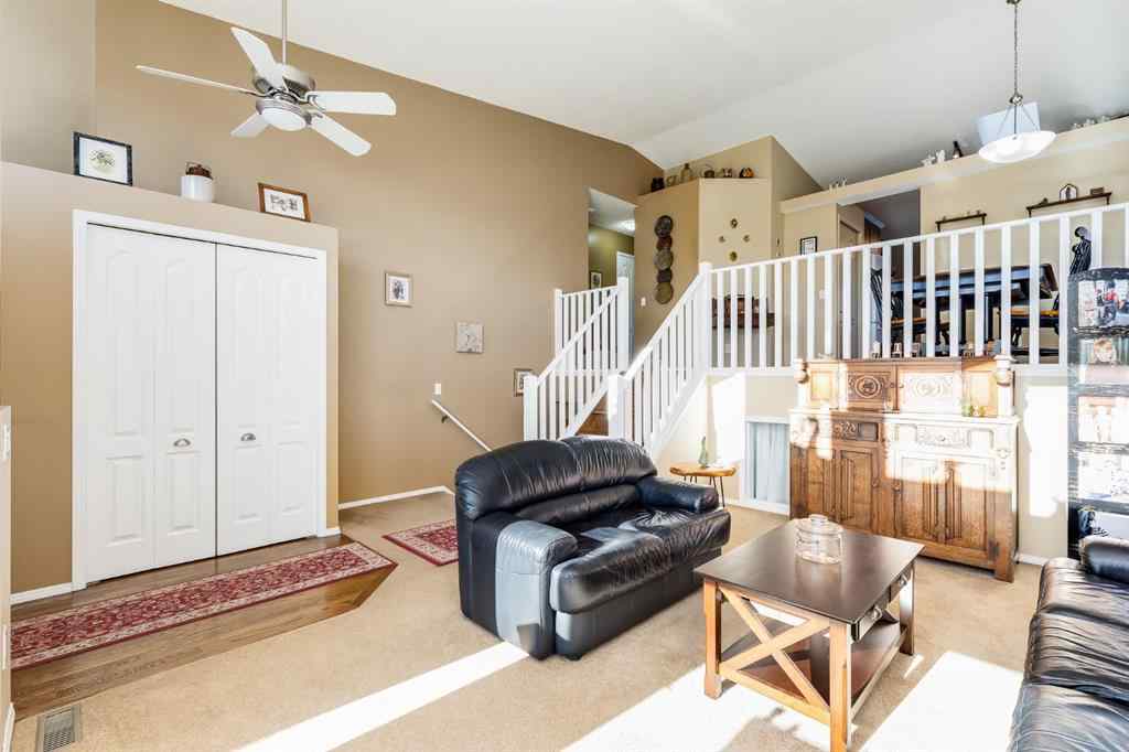 MLS® A2269704 - 1808 Meadowbrook Gate SE in Meadowbrook Airdrie, Residential