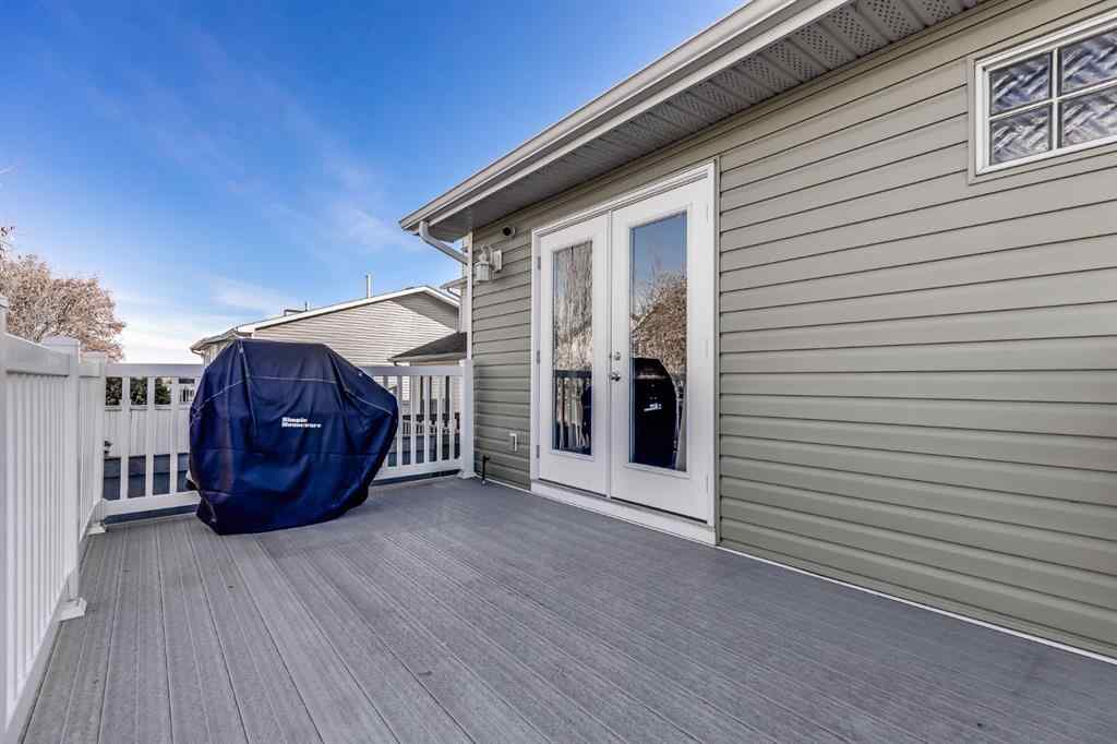 MLS® A2269704 - 1808 Meadowbrook Gate SE in Meadowbrook Airdrie, Residential