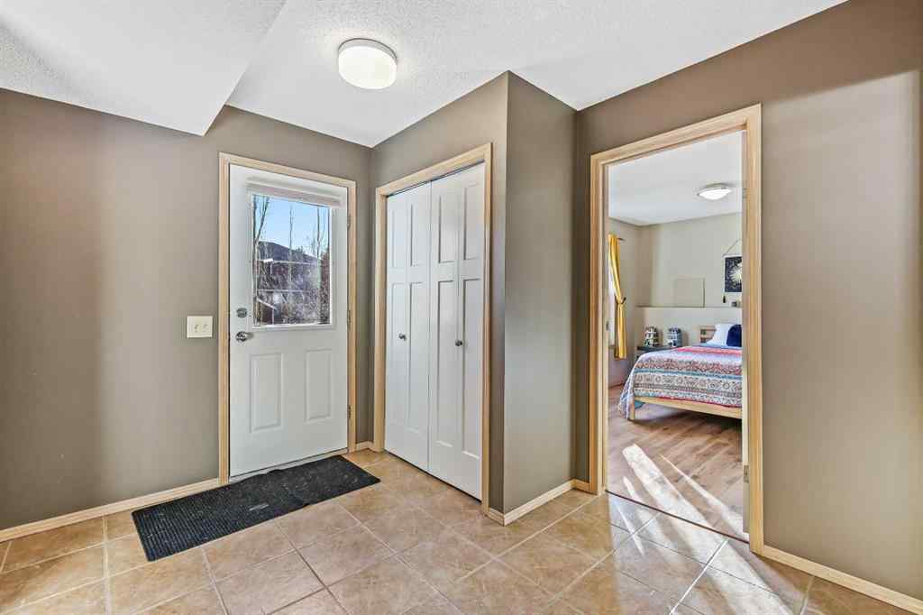 MLS® A2269714 - 57 Shannon Circle SW in Shawnessy Calgary, Residential