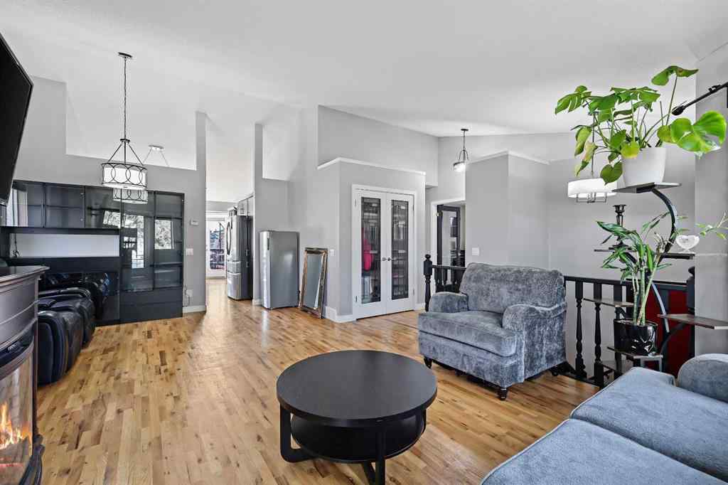 MLS® A2269714 - 57 Shannon Circle SW in Shawnessy Calgary, Residential