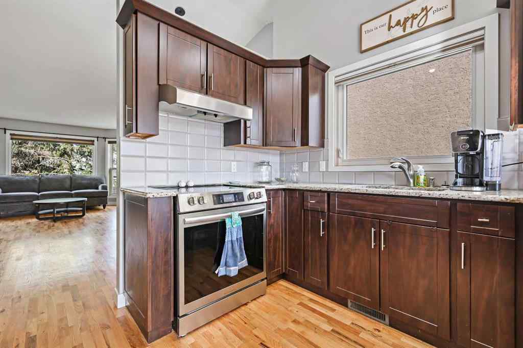 MLS® A2269714 - 57 Shannon Circle SW in Shawnessy Calgary, Residential