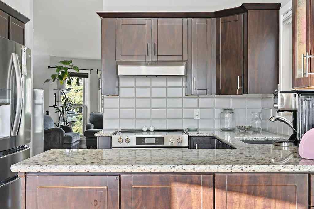 MLS® A2269714 - 57 Shannon Circle SW in Shawnessy Calgary, Residential