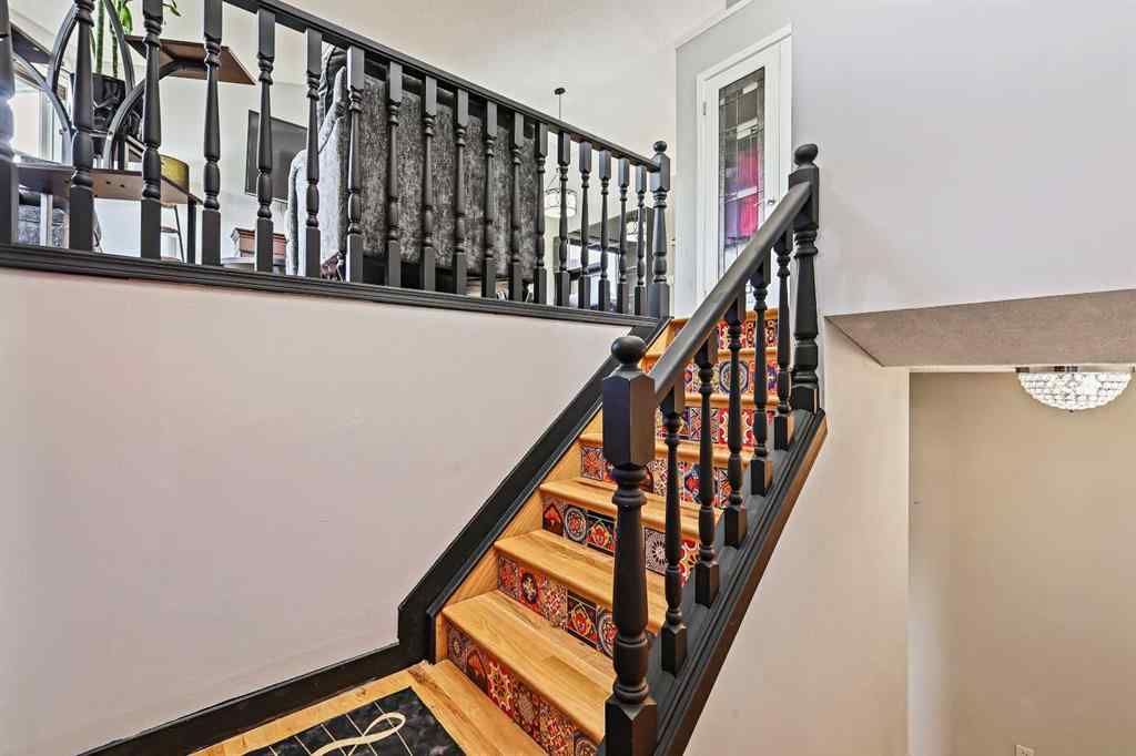 MLS® A2269714 - 57 Shannon Circle SW in Shawnessy Calgary, Residential