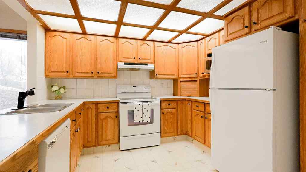 MLS&reg; # A2269731 - 2158 Hawke Crescent NE in Northeast Crescent Heights Medicine Hat, Residential Open Houses