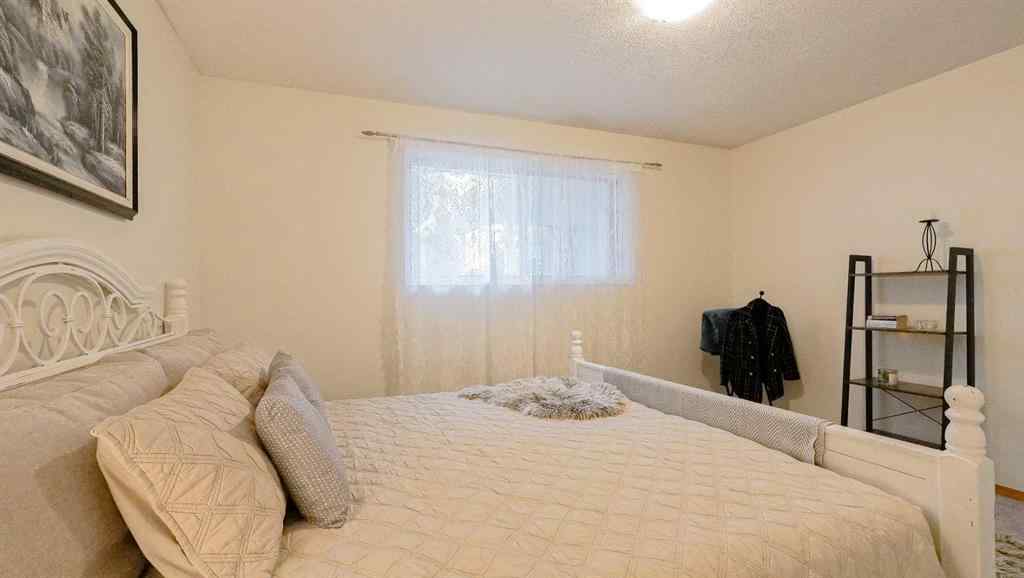 MLS&reg; # A2269731 - 2158 Hawke Crescent NE in Northeast Crescent Heights Medicine Hat, Residential Open Houses