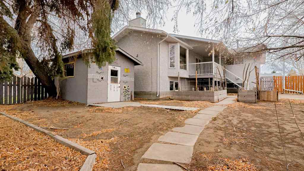 MLS&reg; # A2269731 - 2158 Hawke Crescent NE in Northeast Crescent Heights Medicine Hat, Residential Open Houses