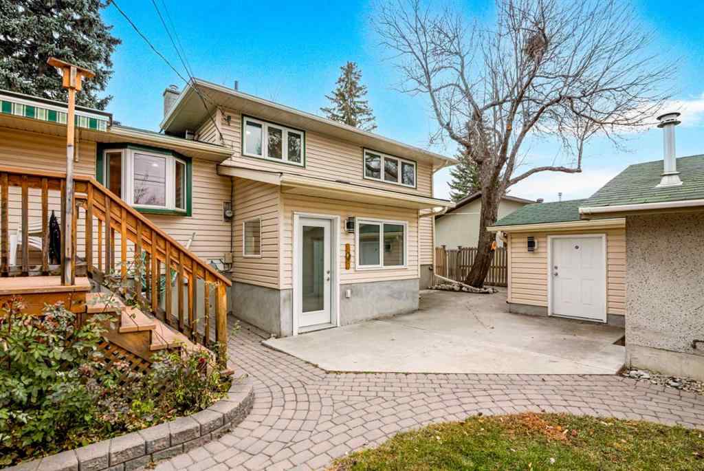 MLS® A2269733 - 6407 Lombardy Crescent SW in North Glenmore Park Calgary, Residential