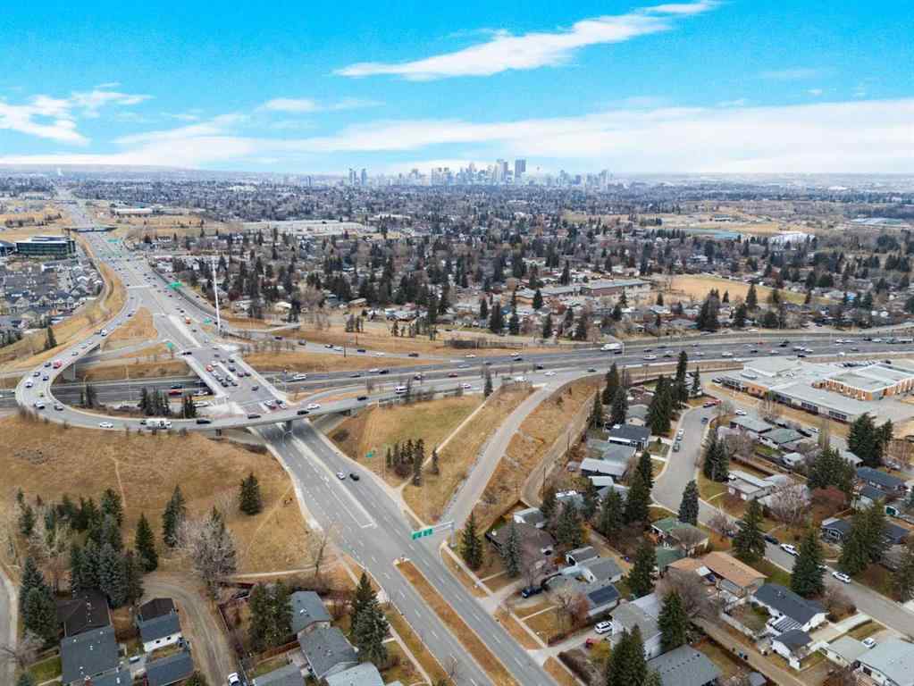 MLS® A2269733 - 6407 Lombardy Crescent SW in North Glenmore Park Calgary, Residential