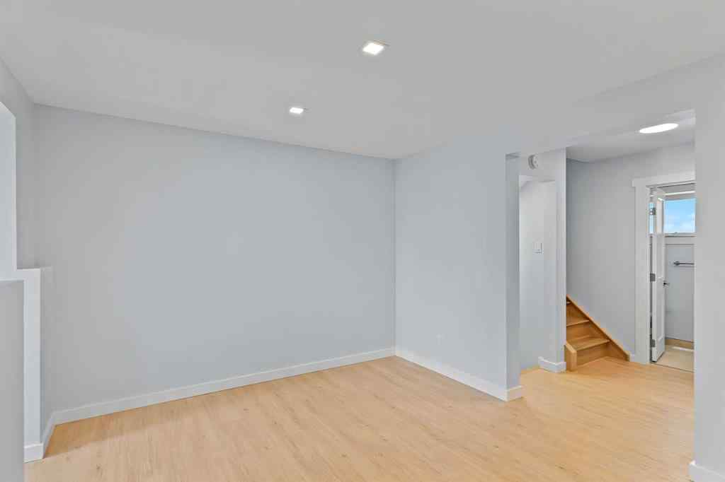 MLS® A2269733 - 6407 Lombardy Crescent SW in North Glenmore Park Calgary, Residential