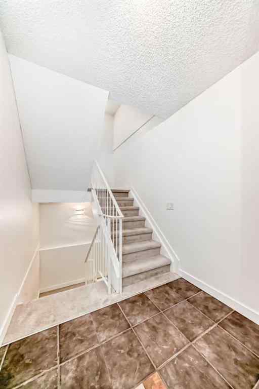 MLS® A2269737 - Unit #14 200 Shawnessy Drive SW in Shawnessy Calgary, Residential