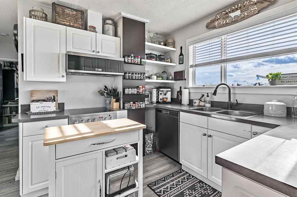 MLS&reg; # A2269738 - 290043 TWP RD 164   in NONE Rural Willow Creek No. 26, M.D. of, Residential Open Houses