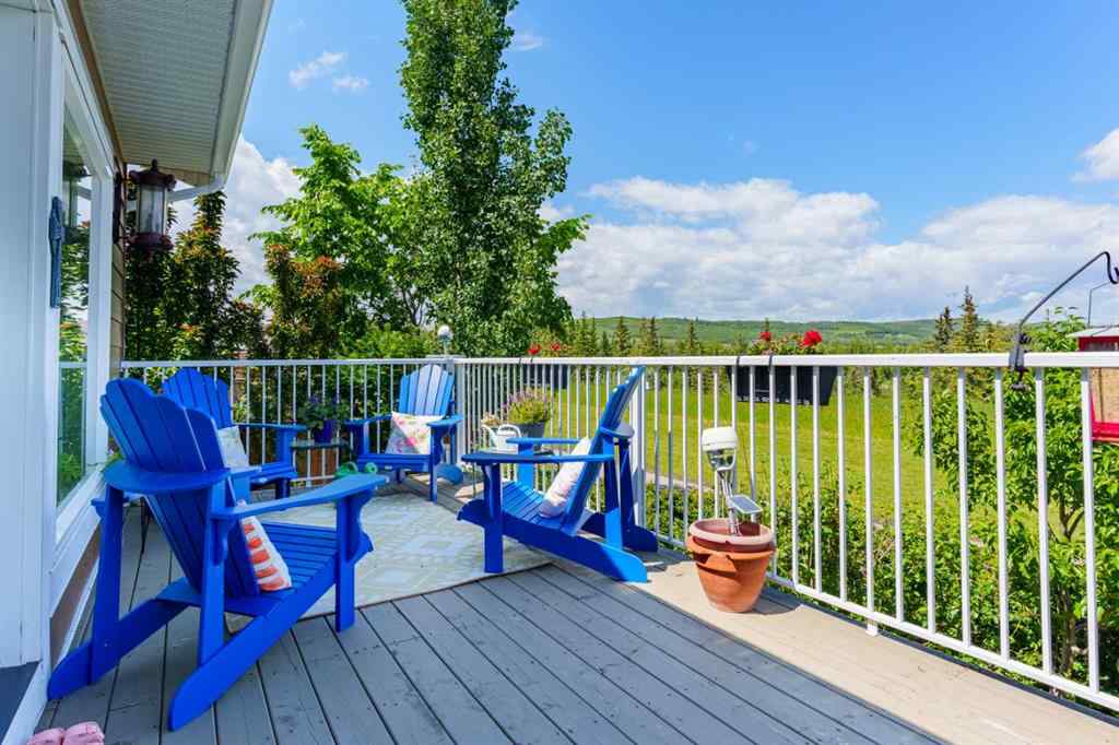 MLS&reg; # A2269746 - 118 Riverwood Crescent SW in Riverwood Estates Diamond Valley, Residential Open Houses