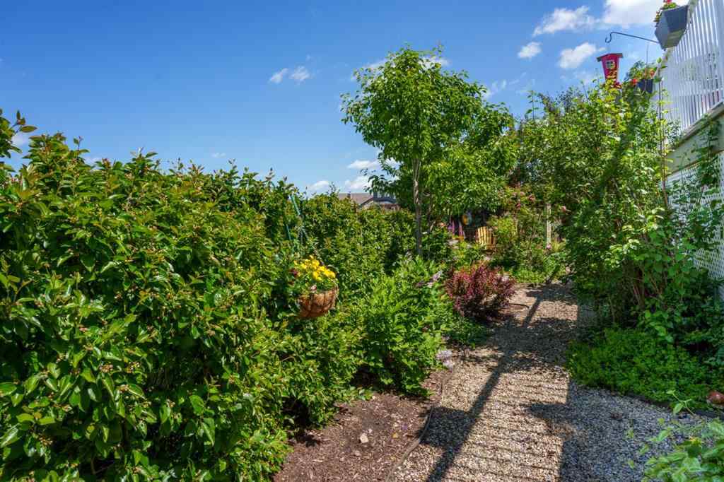 MLS&reg; # A2269746 - 118 Riverwood Crescent SW in Riverwood Estates Diamond Valley, Residential Open Houses