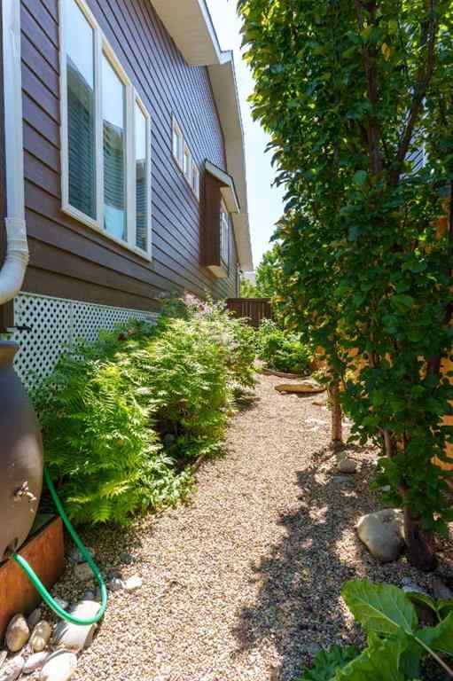 MLS&reg; # A2269746 - 118 Riverwood Crescent SW in Riverwood Estates Diamond Valley, Residential Open Houses