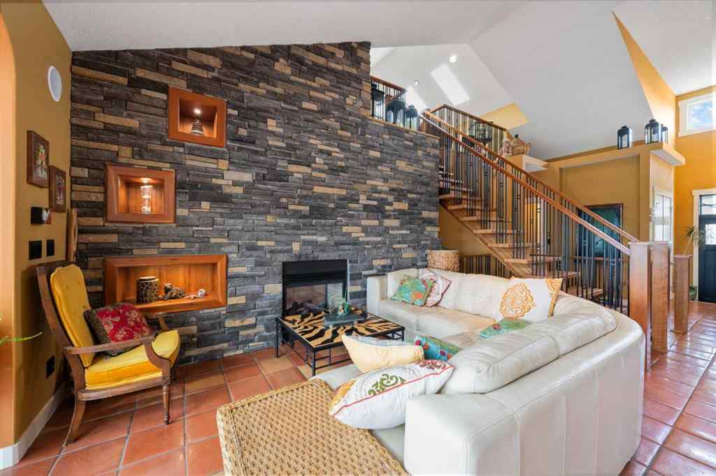 MLS&reg; # A2269746 - 118 Riverwood Crescent SW in Riverwood Estates Diamond Valley, Residential Open Houses