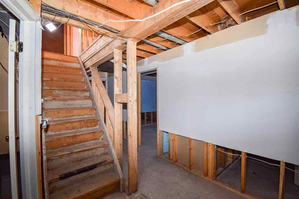 MLS&reg; # A2269750 - 20140 TWP Rd. 380   in NONE Rural Stettler No. 6, County of, Residential Open Houses