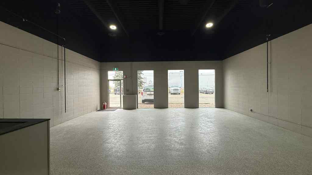 MLS® A2269751 - Unit #4 3004 9 Avenue N in Shackleford Industrial Park Lethbridge, Commercial