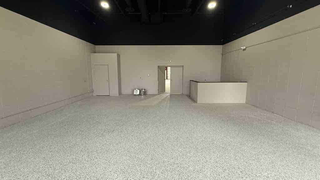 MLS® A2269751 - Unit #4 3004 9 Avenue N in Shackleford Industrial Park Lethbridge, Commercial