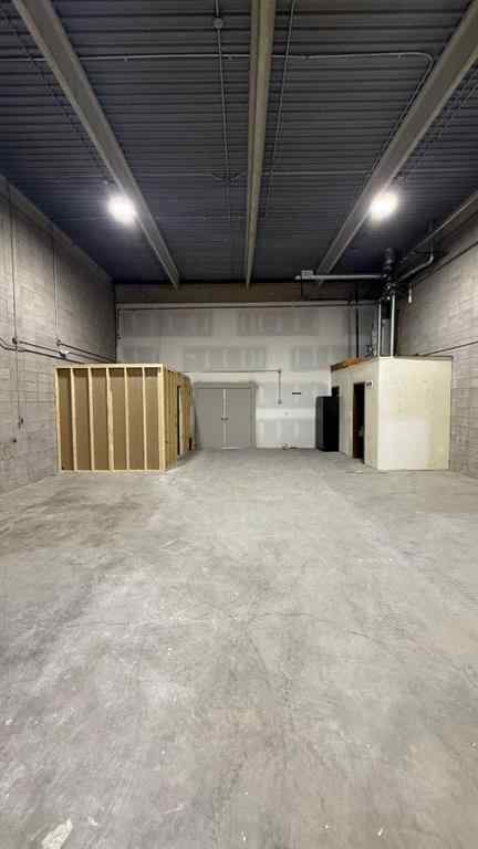 MLS® A2269751 - Unit #4 3004 9 Avenue N in Shackleford Industrial Park Lethbridge, Commercial