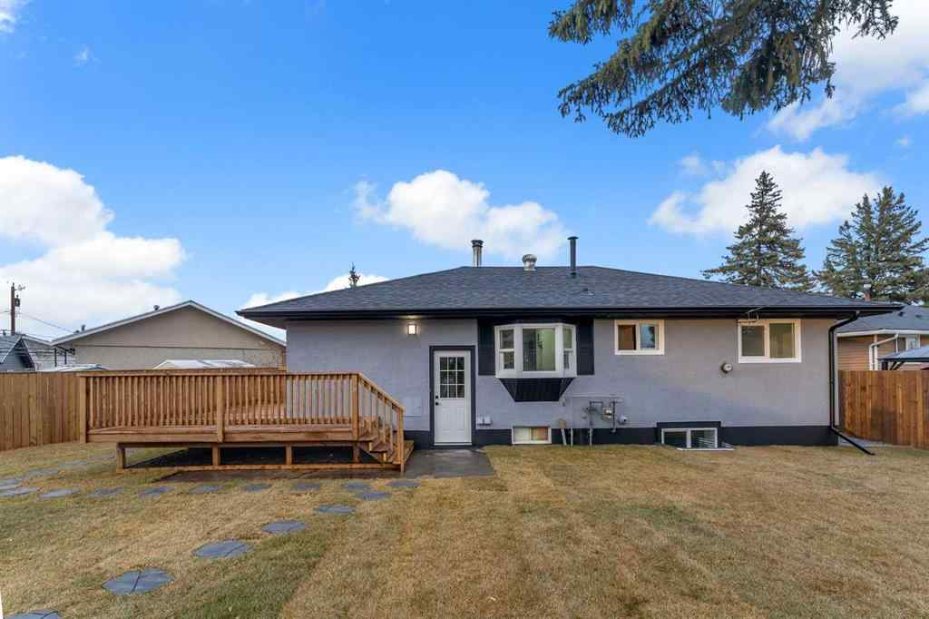 MLS&reg; # A2269754 - 4515 Fordham Crescent SE in Forest Heights Calgary, Residential Open Houses