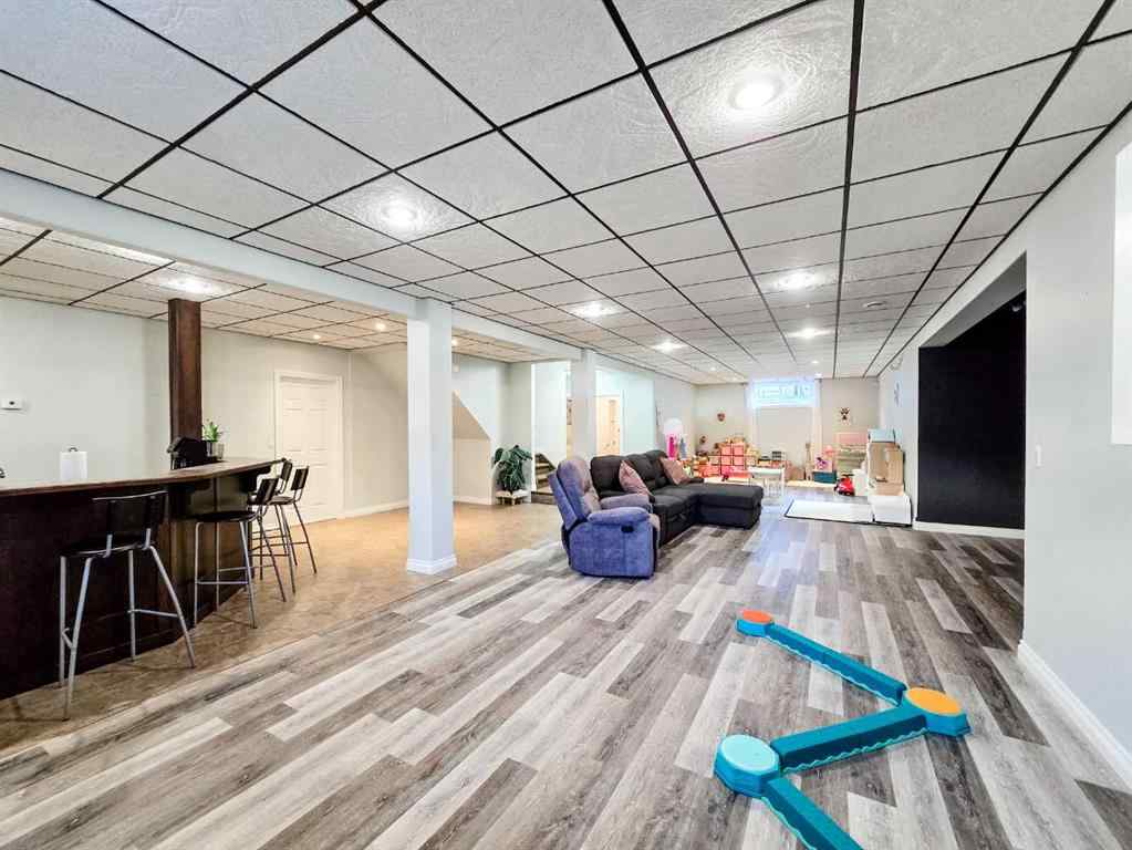 MLS&reg; # A2269757 - 5618 16 Avenue  in Edson Edson, Residential Open Houses