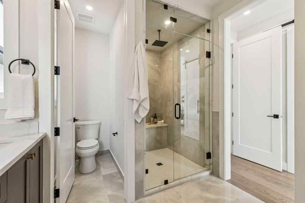 MLS® A2269763 - 1726 19 Avenue NW in Capitol Hill Calgary, Residential