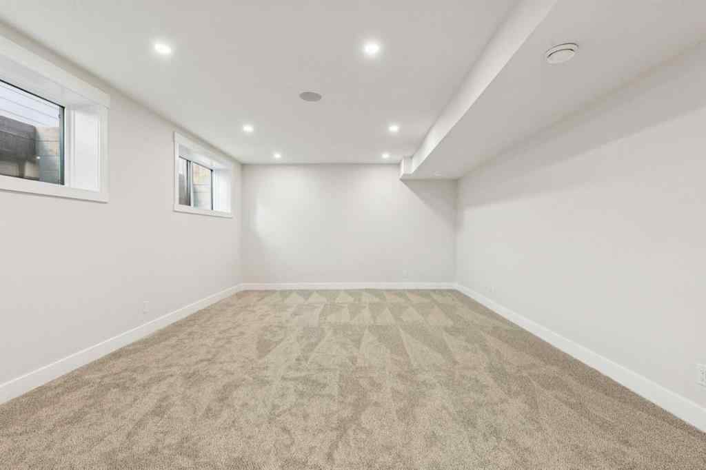 MLS® A2269763 - 1726 19 Avenue NW in Capitol Hill Calgary, Residential