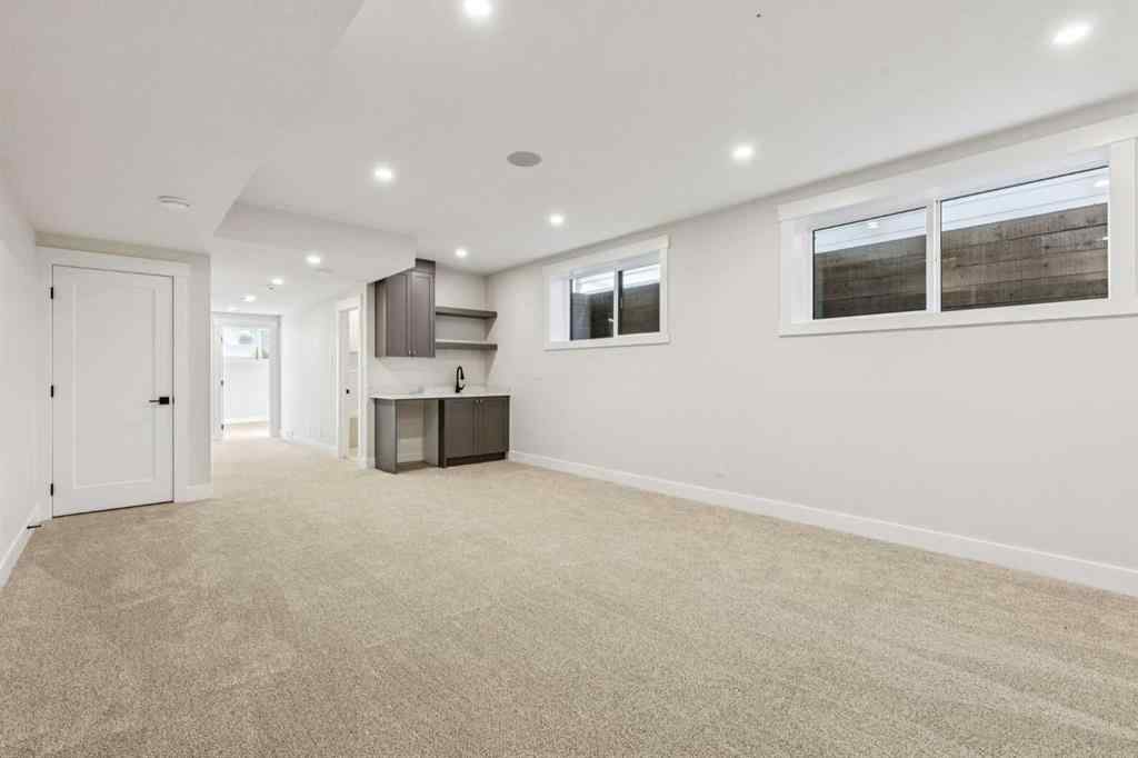 MLS® A2269763 - 1726 19 Avenue NW in Capitol Hill Calgary, Residential