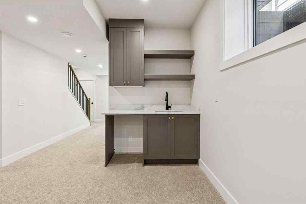 MLS® A2269763 - 1726 19 Avenue NW in Capitol Hill Calgary, Residential