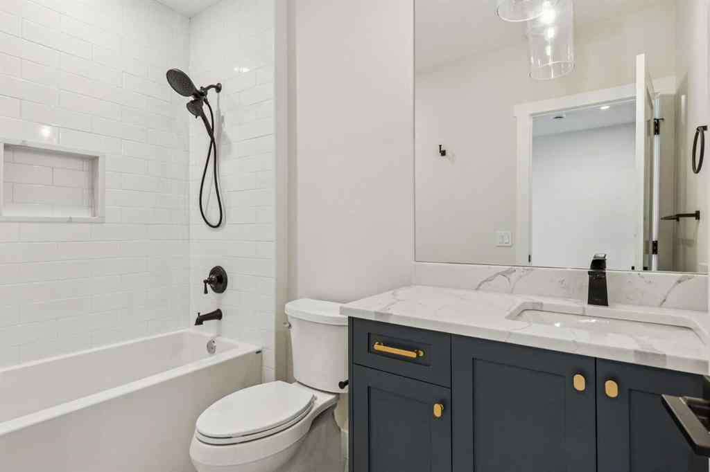 MLS® A2269763 - 1726 19 Avenue NW in Capitol Hill Calgary, Residential