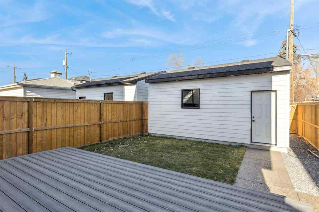 MLS® A2269763 - 1726 19 Avenue NW in Capitol Hill Calgary, Residential
