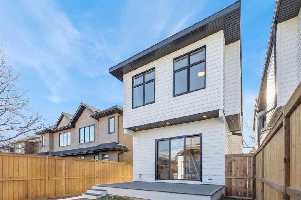 MLS® A2269763 - 1726 19 Avenue NW in Capitol Hill Calgary, Residential