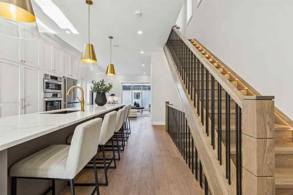 MLS® A2269763 - 1726 19 Avenue NW in Capitol Hill Calgary, Residential