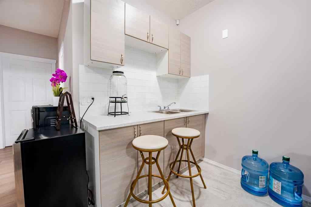 MLS&reg; # A2269764 - 7 Sherview Grove NW in Sherwood Calgary, Residential Open Houses