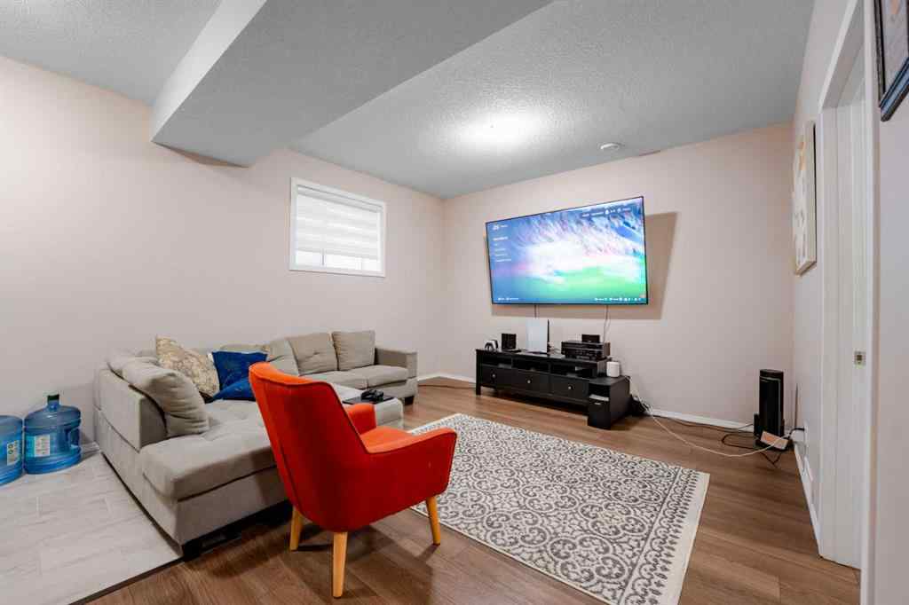 MLS&reg; # A2269764 - 7 Sherview Grove NW in Sherwood Calgary, Residential Open Houses