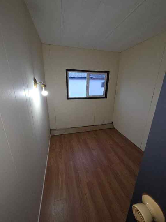 MLS&reg; # A2269767 - 5107, 5113, 5117 51 Avenue  in NONE Berwyn, Residential Open Houses