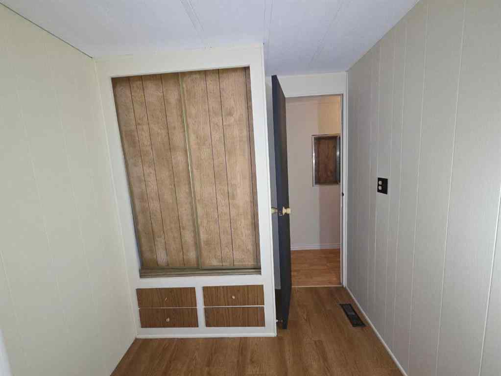 MLS&reg; # A2269767 - 5107, 5113, 5117 51 Avenue  in NONE Berwyn, Residential Open Houses