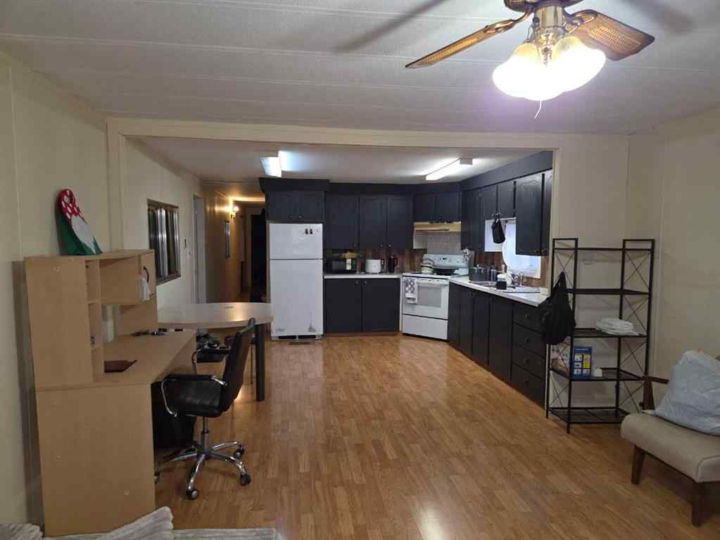 MLS&reg; # A2269767 - 5107, 5113, 5117 51 Avenue  in NONE Berwyn, Residential Open Houses