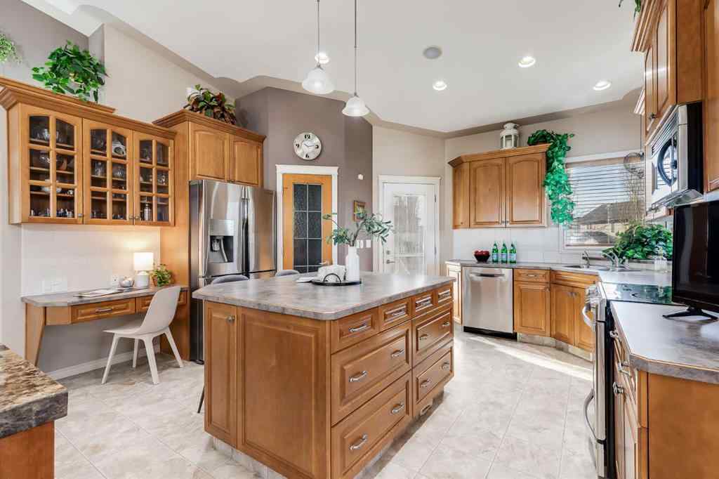 MLS&reg; # A2269771 - 7 Filbert Close  in Fox Run Sylvan Lake, Residential Open Houses