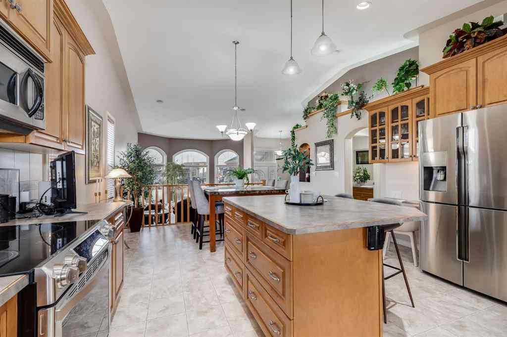 MLS&reg; # A2269771 - 7 Filbert Close  in Fox Run Sylvan Lake, Residential Open Houses